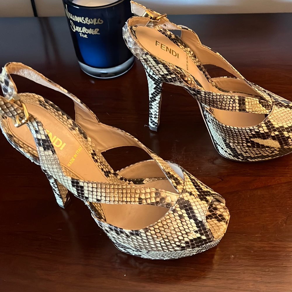 Size 6 Fendi peep toe heels in great condition
